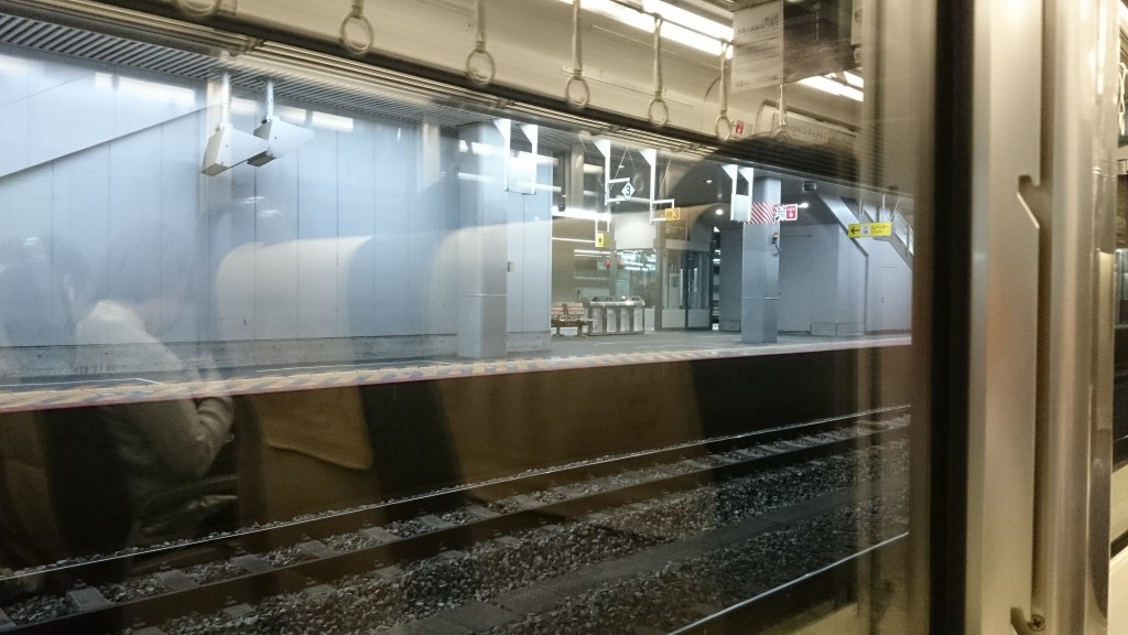 深夜の岡山駅